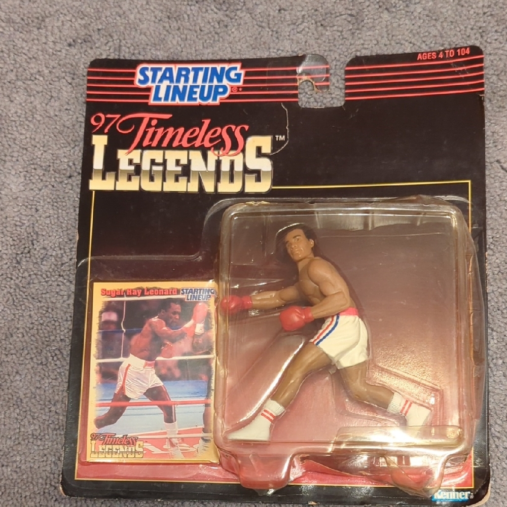97 Timeless  Legends Action Figure  Sugar Ray Leonard. Starting Lineup SALE
